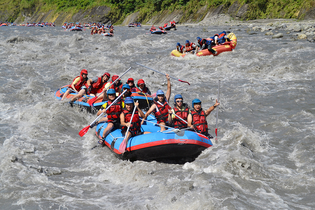 Rafting on the Xiuguluan River