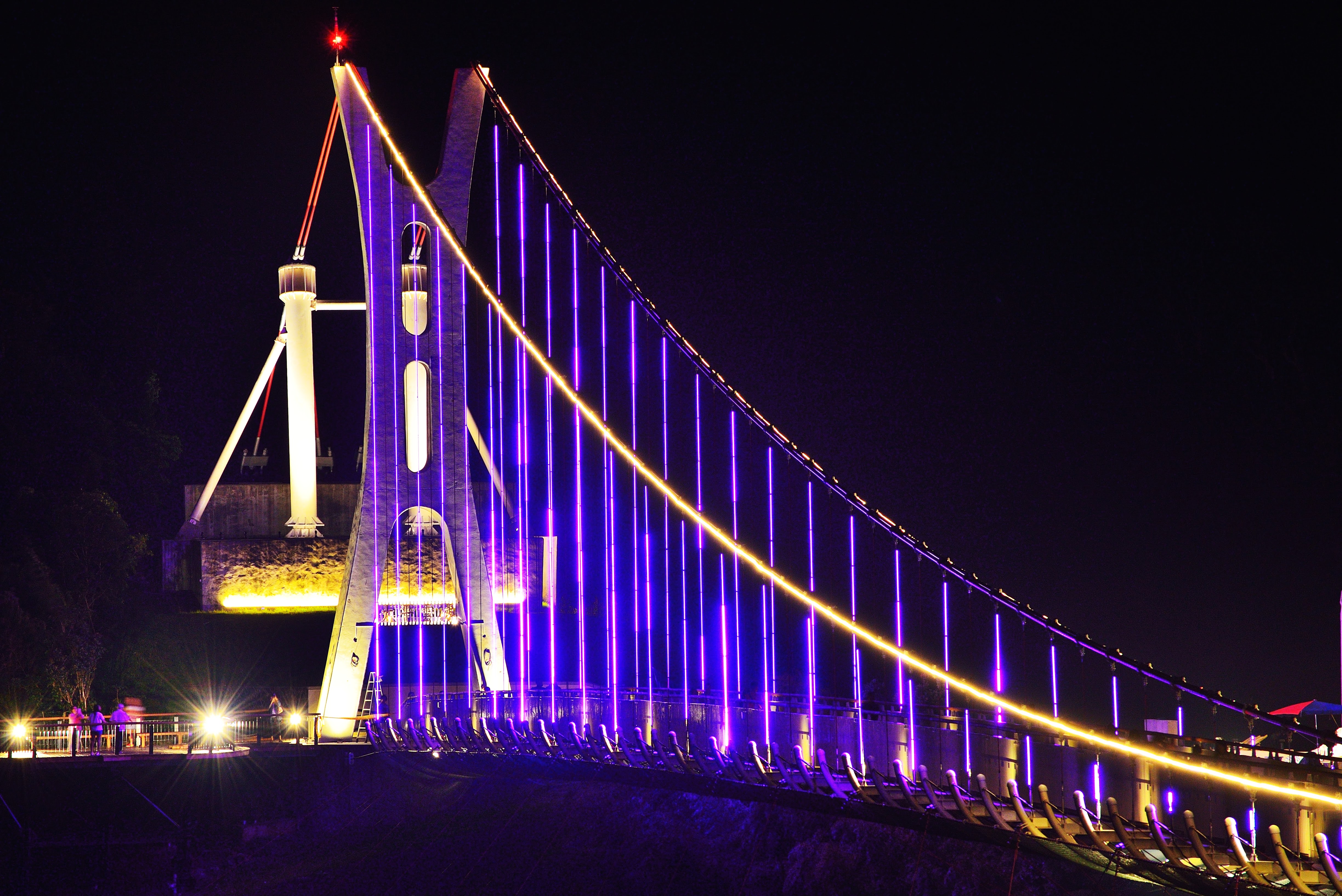 The light of Taiping Suspension Bridge
