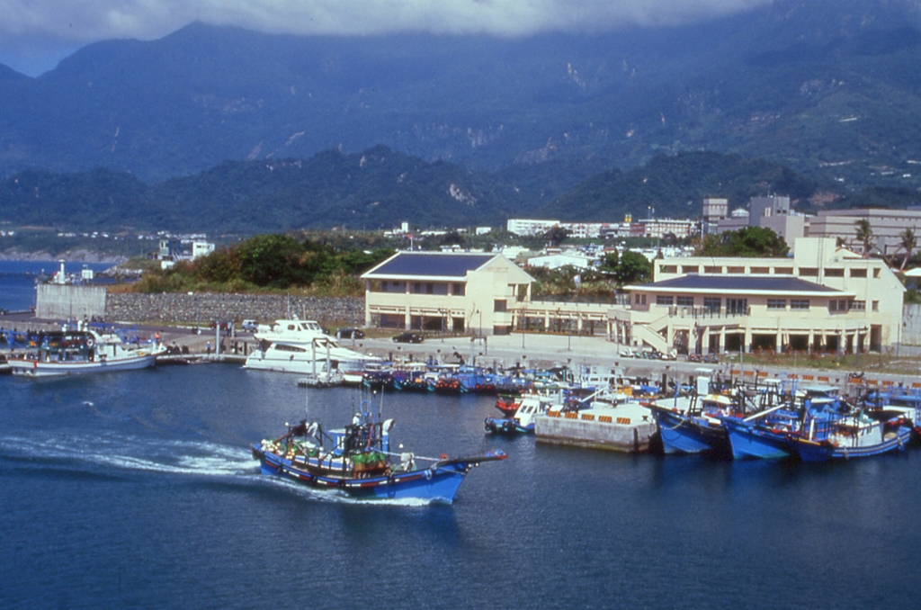 富阳深海渔港图片