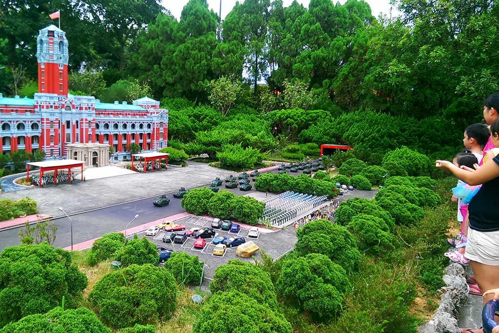 Window on World Theme Park