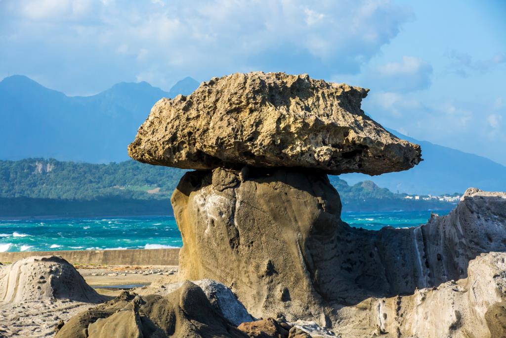 Stone Umbrella (Shiyusan)