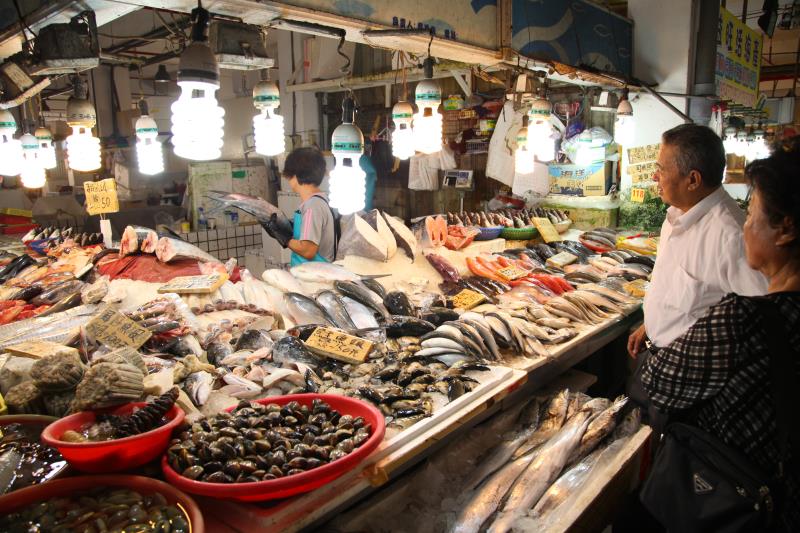 Budai Tourist Fish Market