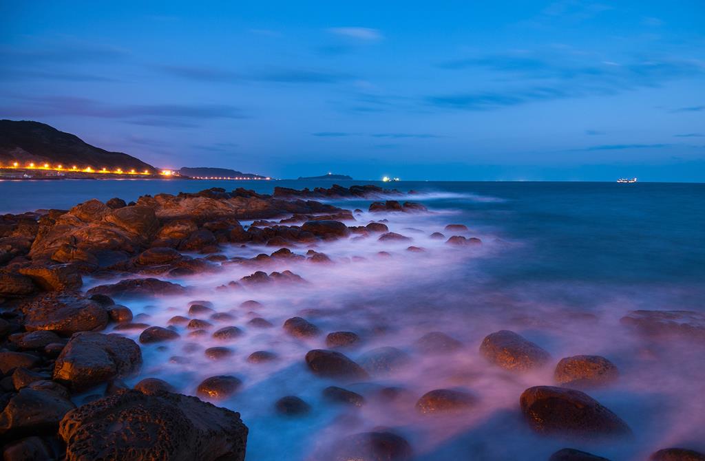 Waimu Shan Lovers Lake Coastal Boulevard