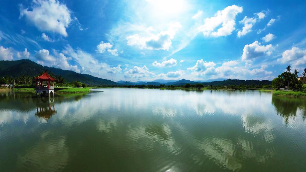 Meinong Lake