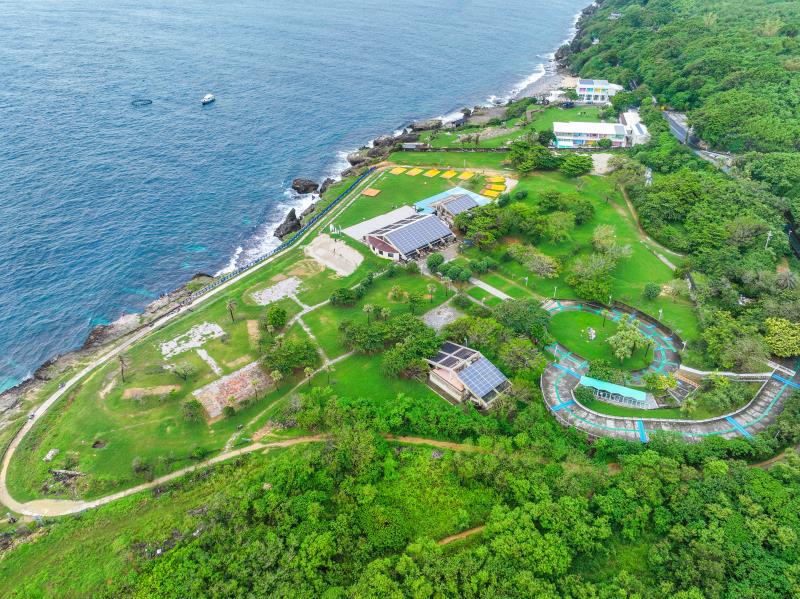 Sea-view leisure resort