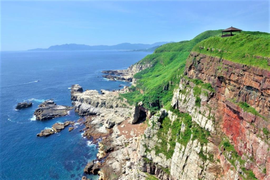 Longdong Bay Hiking Trail