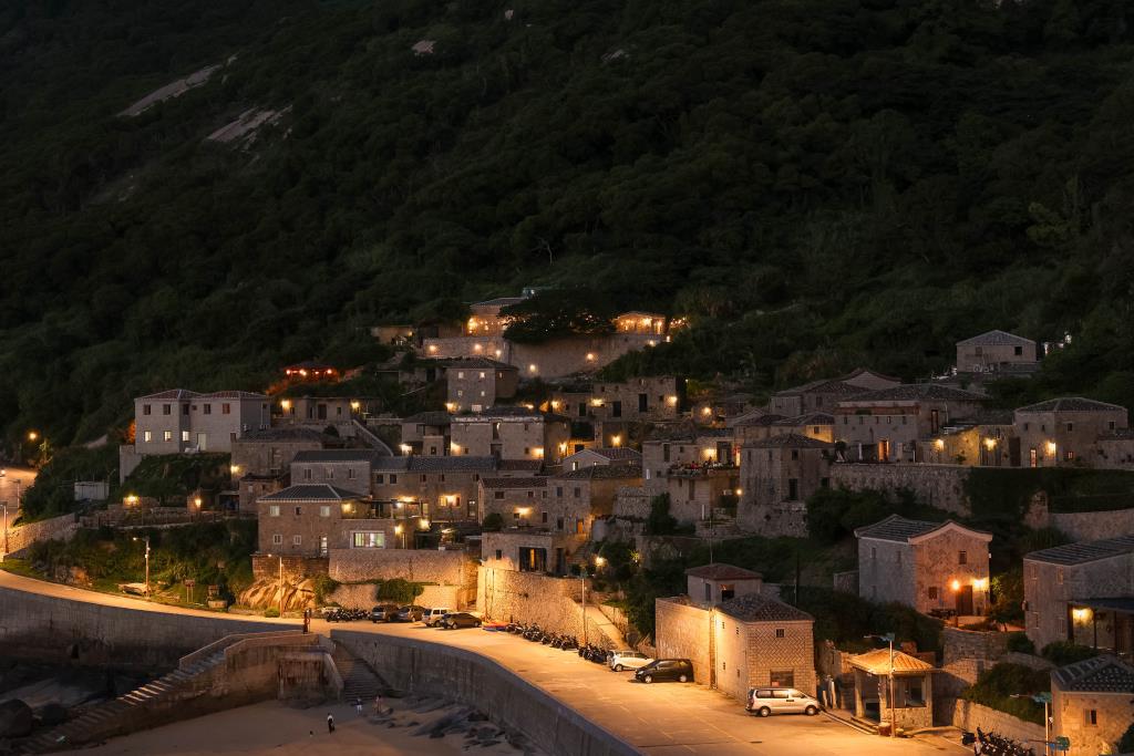 Qinbi Village