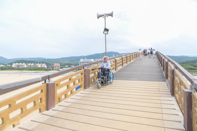 Accessible Path of Bridge