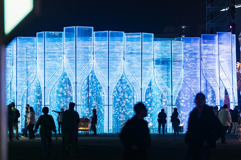 #2026台灣燈會｜#科技嘉年華燈區當科技遇上燈會，夜晚變成 ...