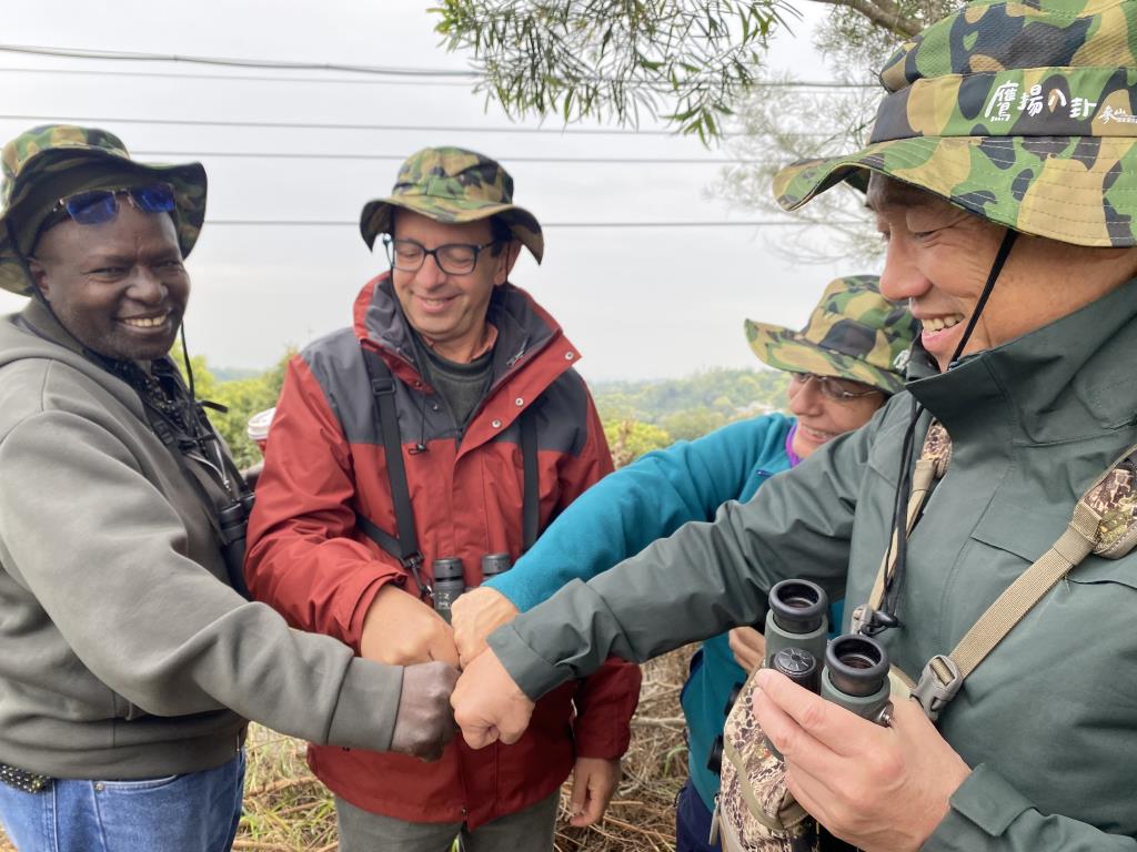Raptor viewing at the Hengshan Eagle Watching Platform