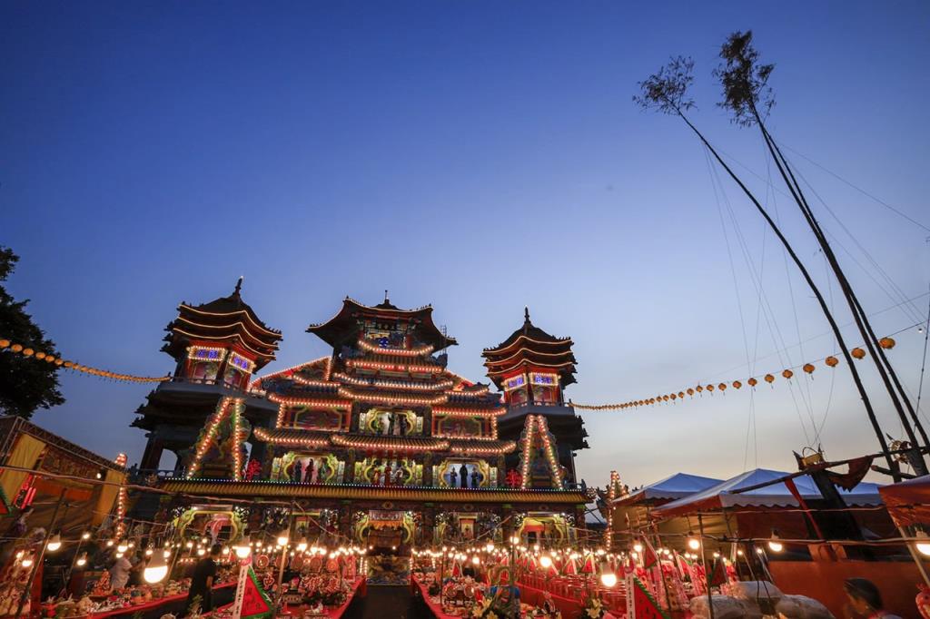 Ghost Festival worship  Year：2021  Source：Keelung City Government