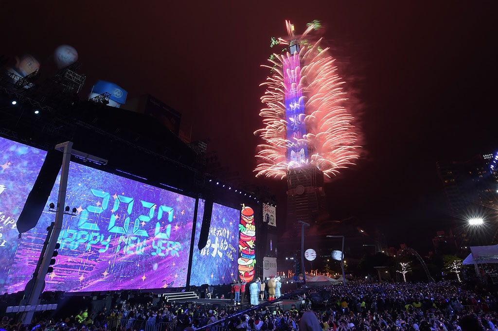 Taipei 101 New Year Fireworks  Year：2020  Source：Department of Information and Tourism, Taipei City Government
