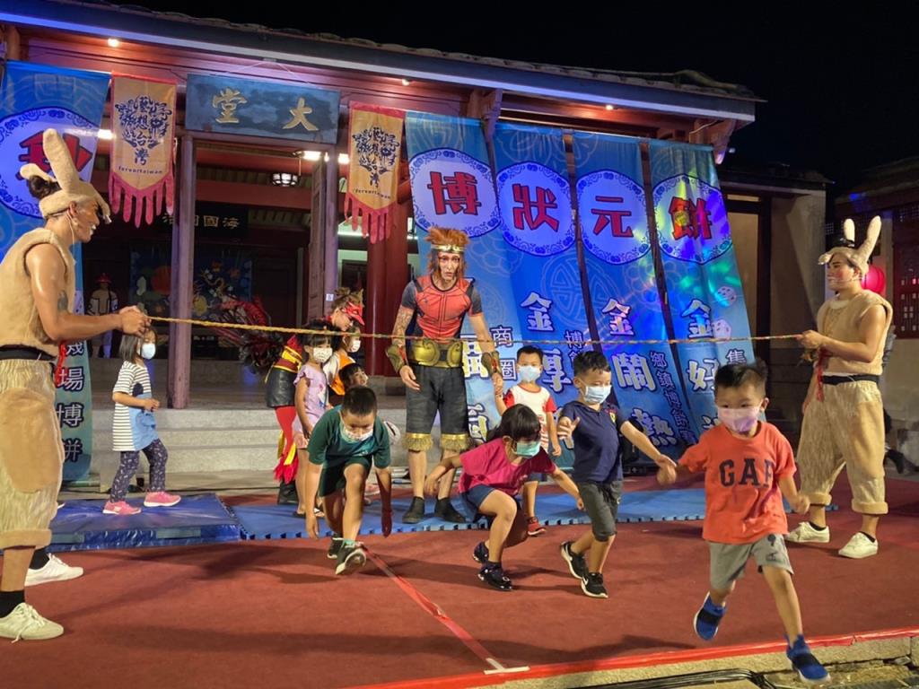 Play games with children  Year：2020  Source：Kinmen County Government
