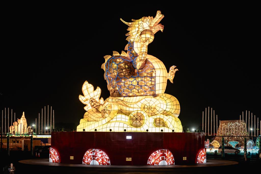 The 2024 Taiwan Lantern Festival main lantern: “《Dragon comes to Taiwan》”  Year：2024  Source：Tourism Administration, M.O.T.C.