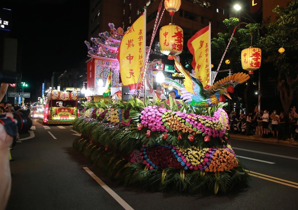 Water lantern parade  Year：2021  Source：Keelung City Government