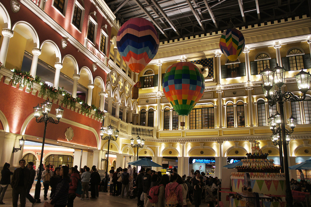 Far Eastern Department Stores