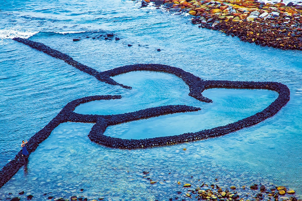 Twin Hearts Stone Weir