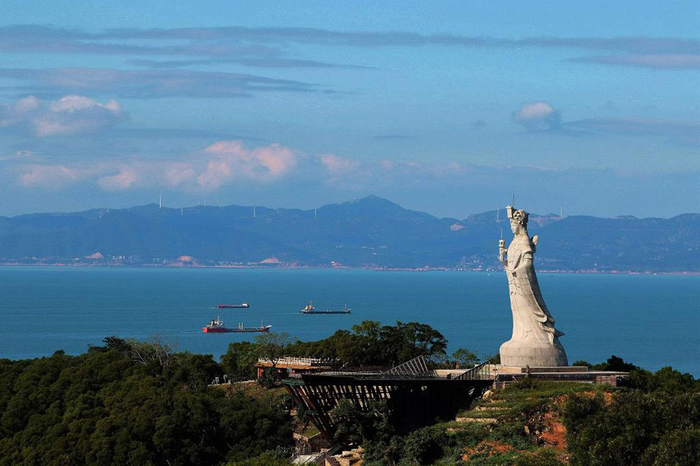 Taiwan Tourist Shuttle Tour - Nangan Great Mazu Statue Line